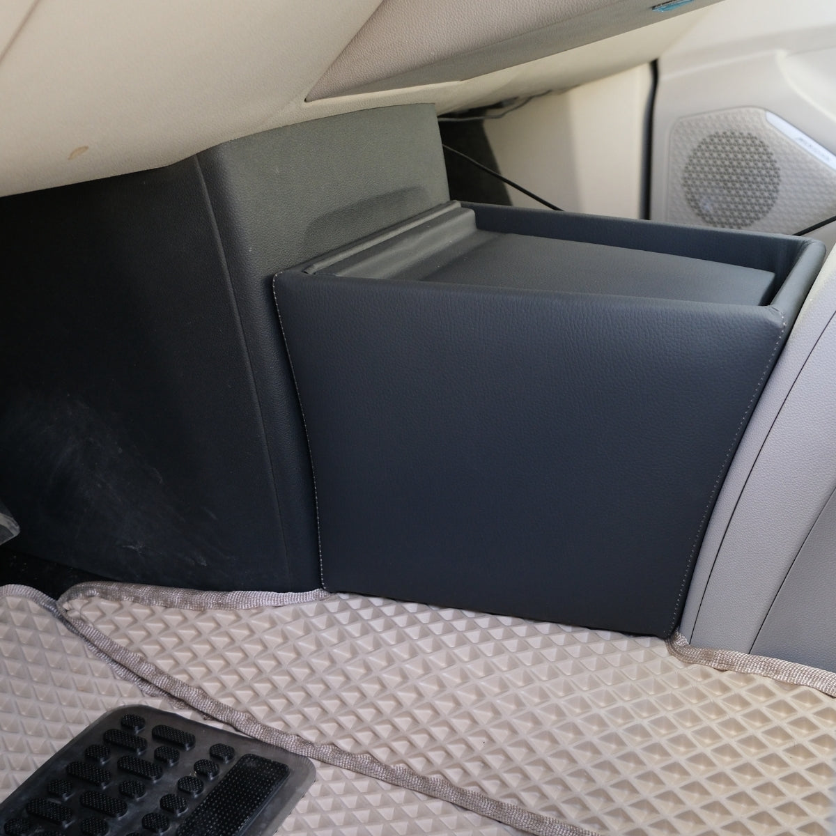 TOGG T10X Tam Uyumlu Ara Konsol Siyah (Antrasit) – Carvion Premium Serisi